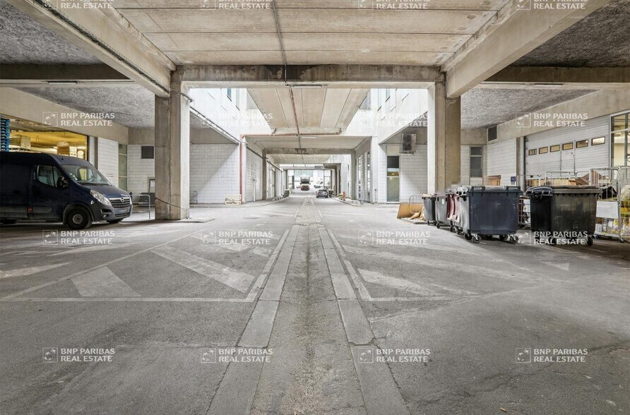 Flex in Ivry-sur-Seine for lease - Building Photo - Image 3 of 23