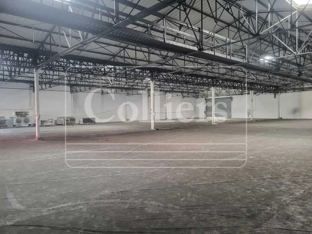 Office in Vitrolles for lease Interior Photo- Image 1 of 19