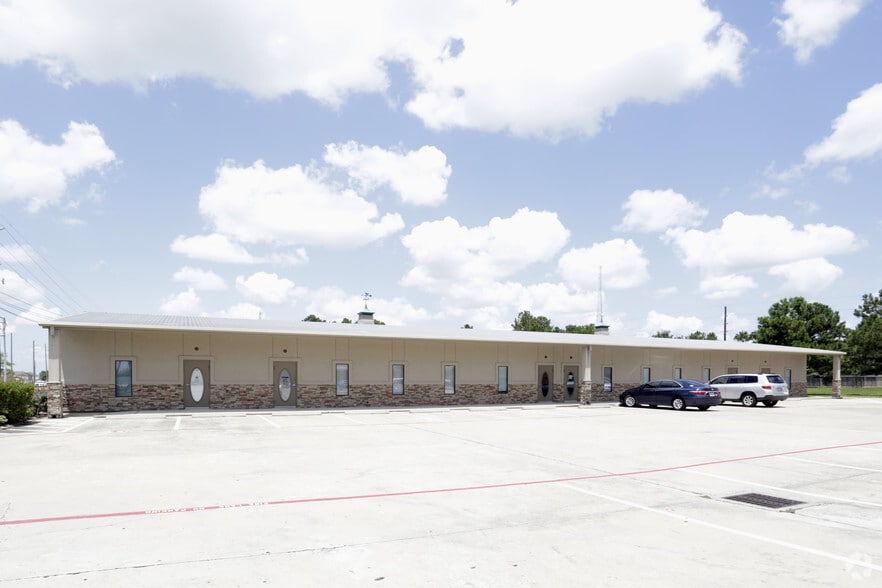17920 Huffmeister Rd, Cypress, TX à louer - Photo du bâtiment - Image 3 de 12