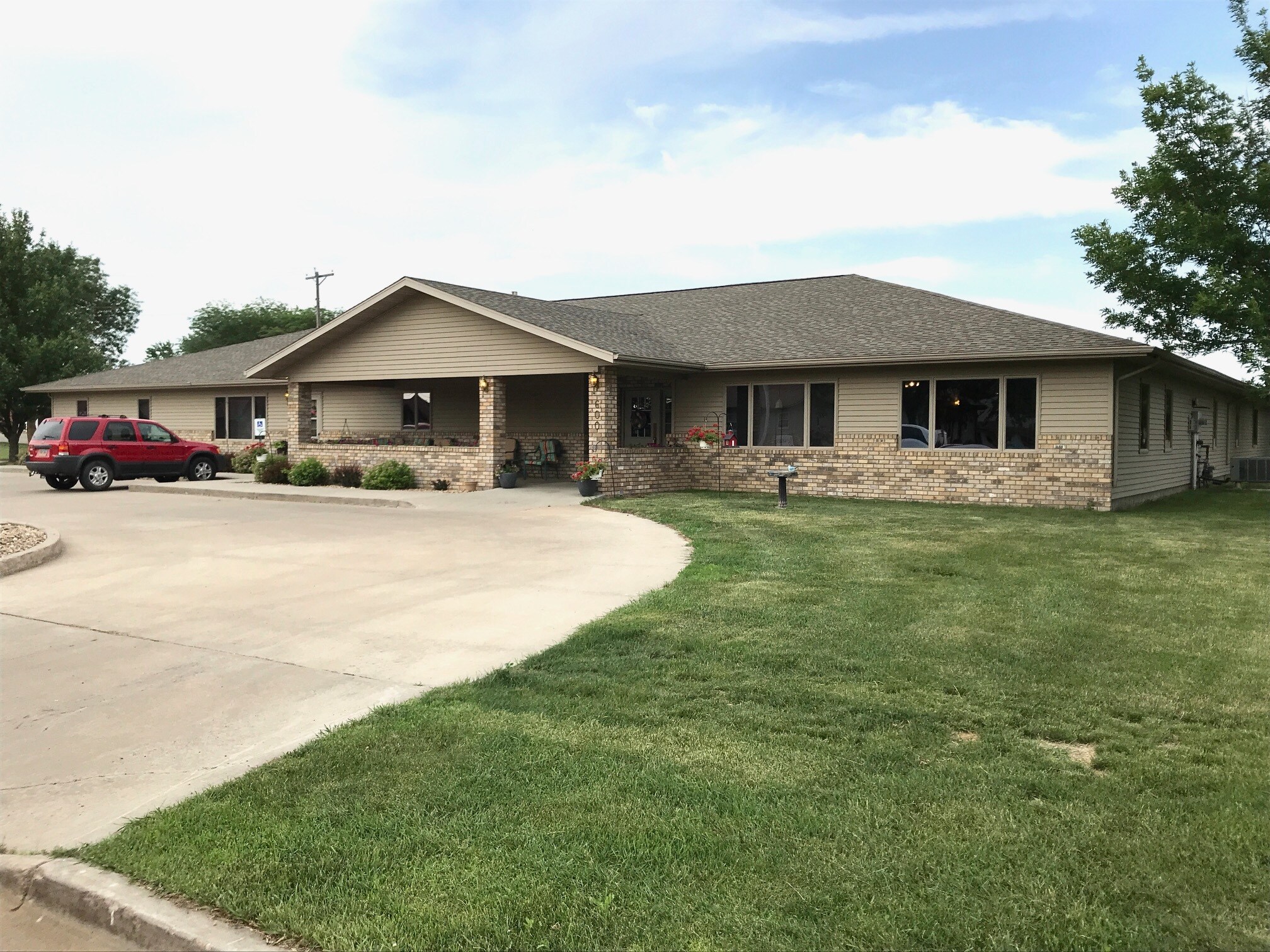 600 S Hill St, Salem, SD à vendre Photo du bâtiment- Image 1 de 14