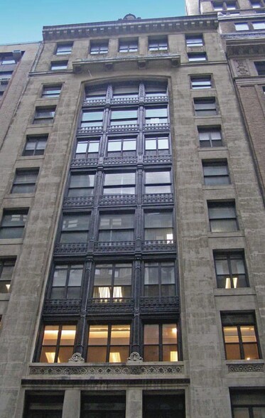 16 E 40th St, New York, NY for sale - Building Photo - Image 1 of 1