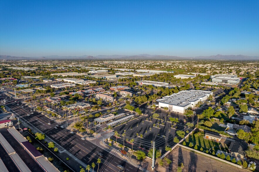 2075 W Obispo Ave, Gilbert, AZ à louer - Aérien - Image 3 de 7