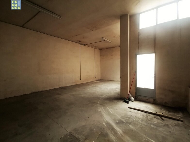 Retail in Ontinyent for lease - Building Photo - Image 2 of 5