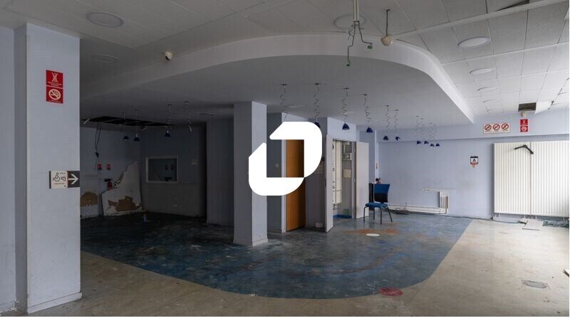 Office in Paris for sale - Building Photo - Image 2 of 4