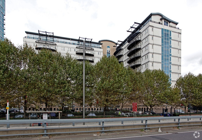 32-66 High St, London for sale - Building Photo - Image 2 of 4