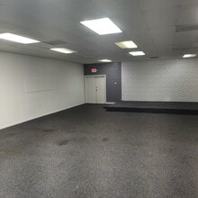 5537 N State Road 7, North Lauderdale, FL for lease Interior Photo- Image 1 of 6