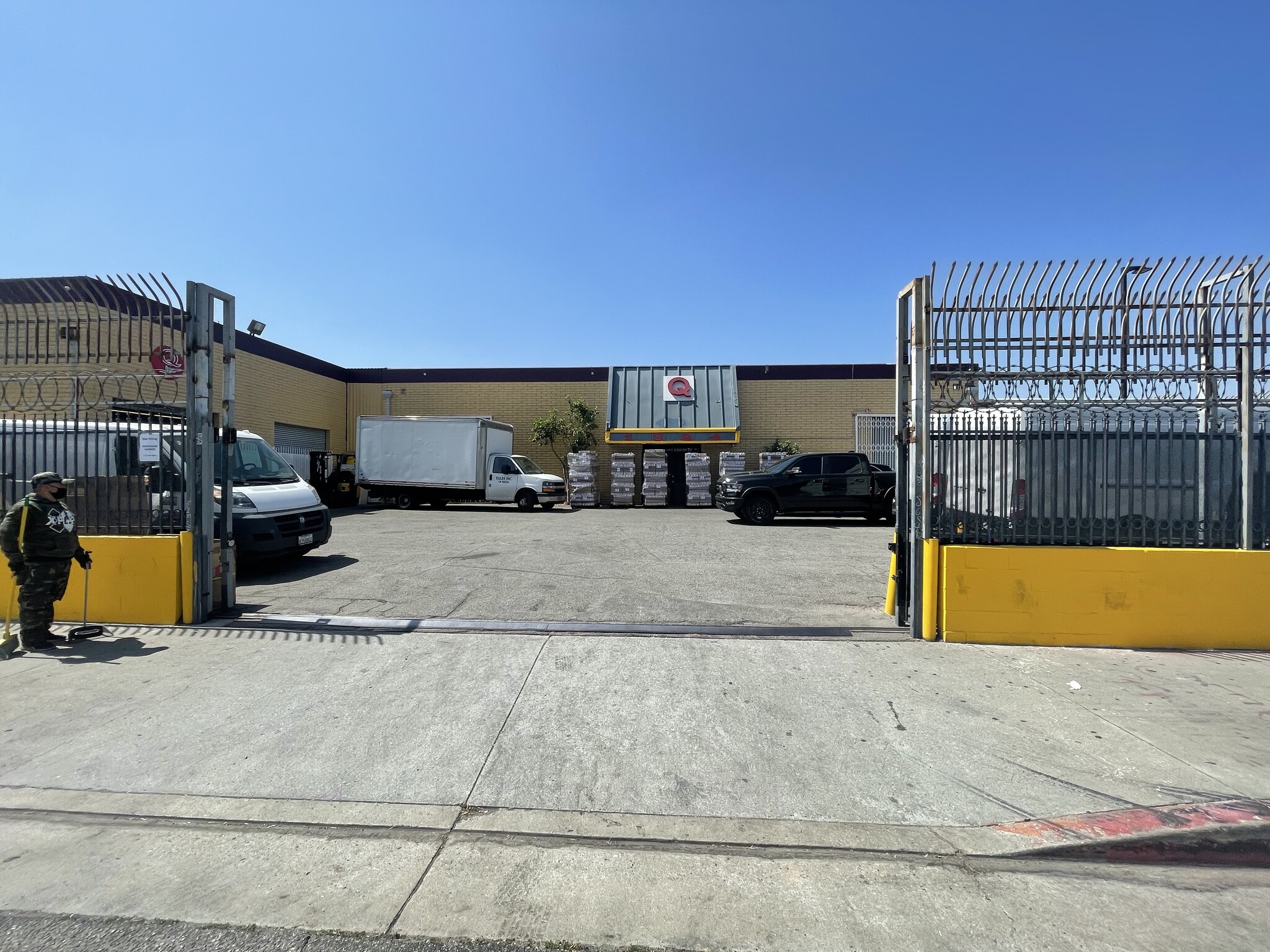 1324-1330 E Washington Blvd, Los Angeles, CA for sale Building Photo- Image 1 of 1