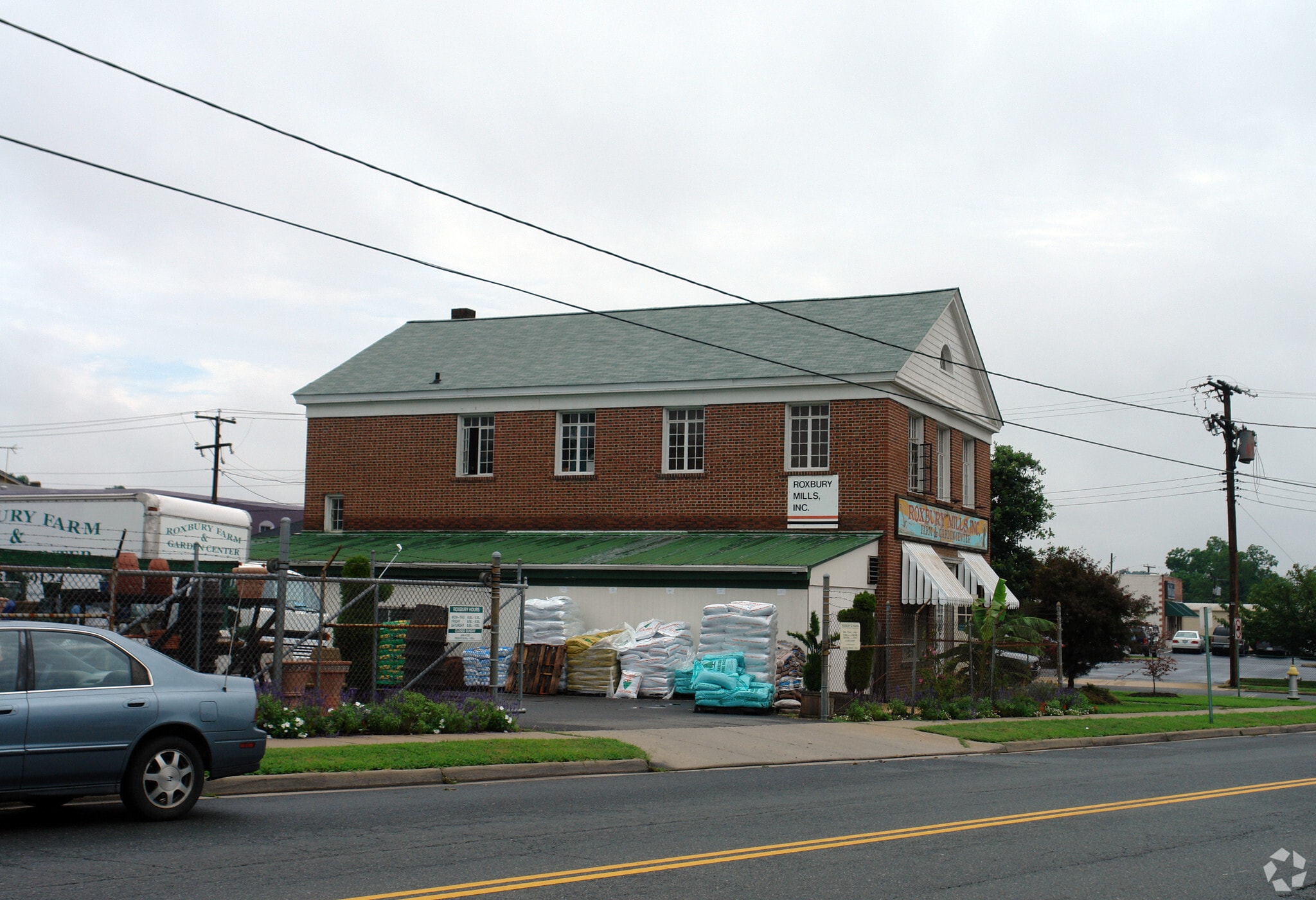 Roxbury Mills Redevelopment Opportunity portfolio of 4 properties for sale on LoopNet.ca Primary Photo- Image 1 of 2