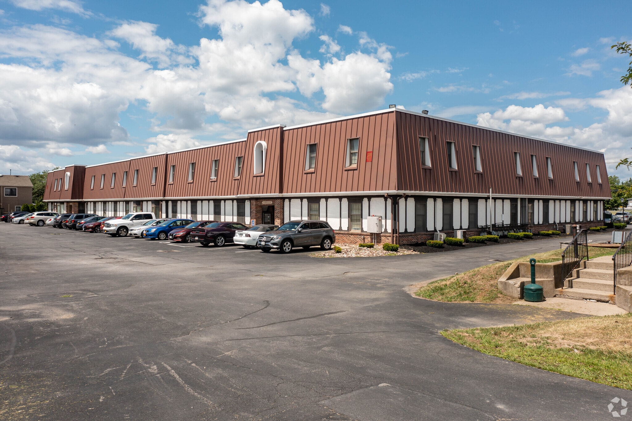 338 Harris Hill Rd, Buffalo, NY for lease Primary Photo- Image 1 of 34
