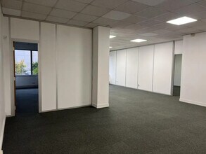 Bureau dans Villepinte à vendre Photo intérieure- Image 1 de 13