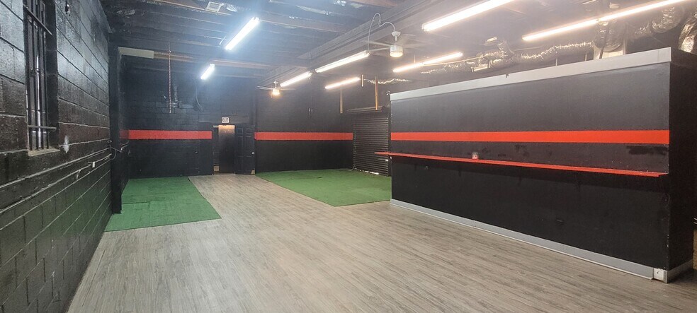 992 Oakland Dr SW, Atlanta, GA à louer - Photo du bâtiment - Image 3 de 8