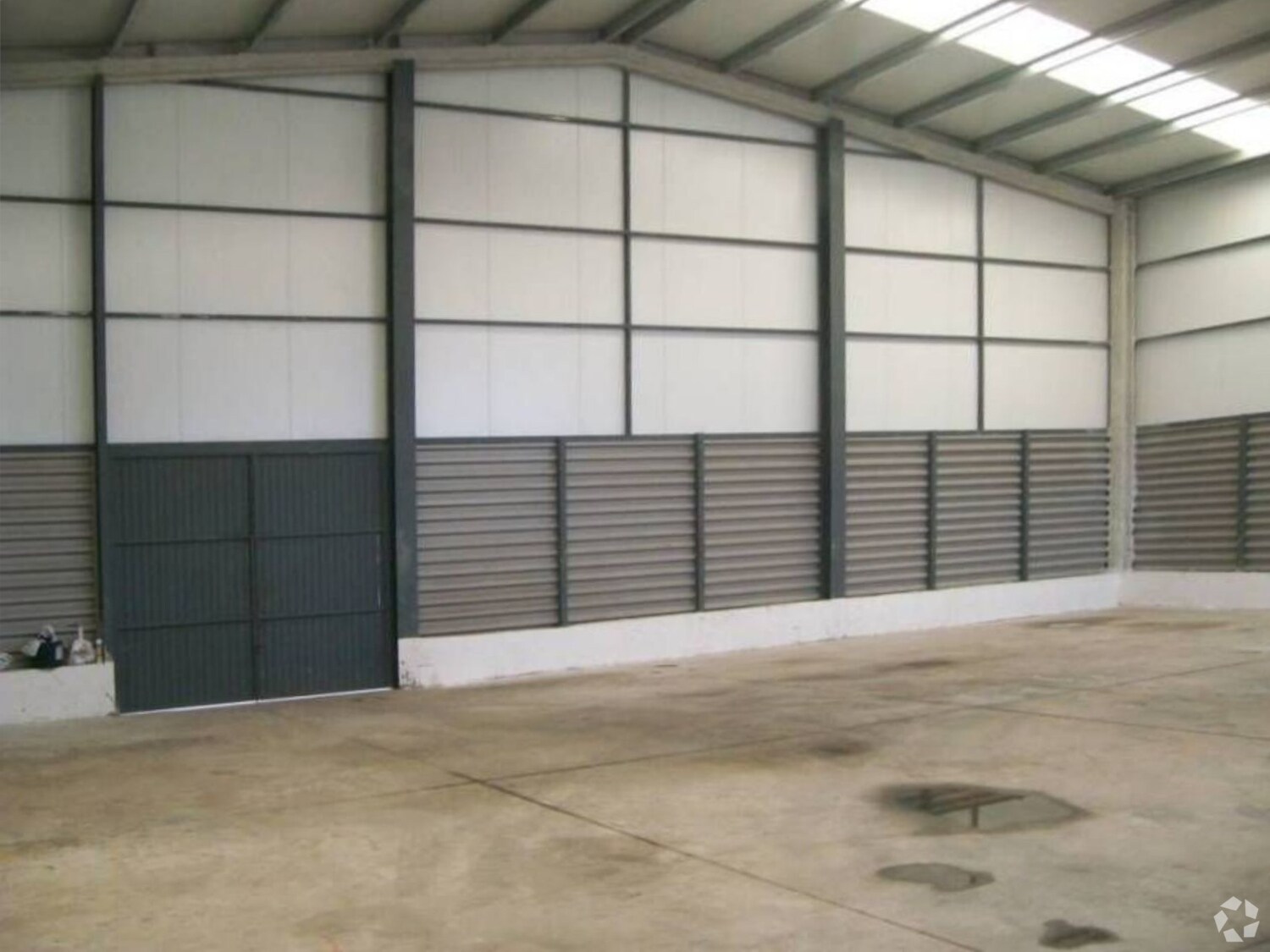 Industrial in Valverde del Majano, Segovia for lease Interior Photo- Image 1 of 2