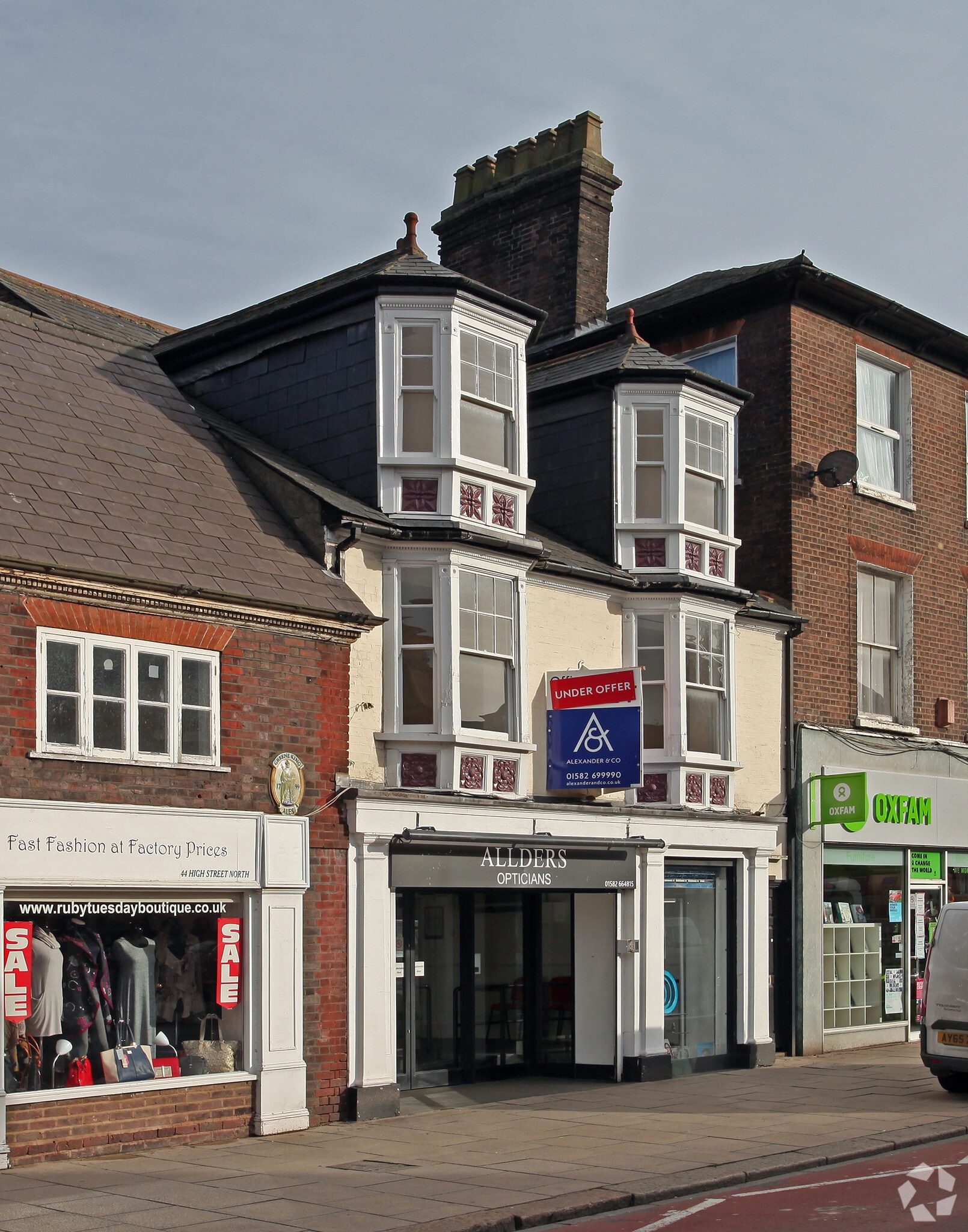 42-42B High St N, Dunstable for lease Primary Photo- Image 1 of 3