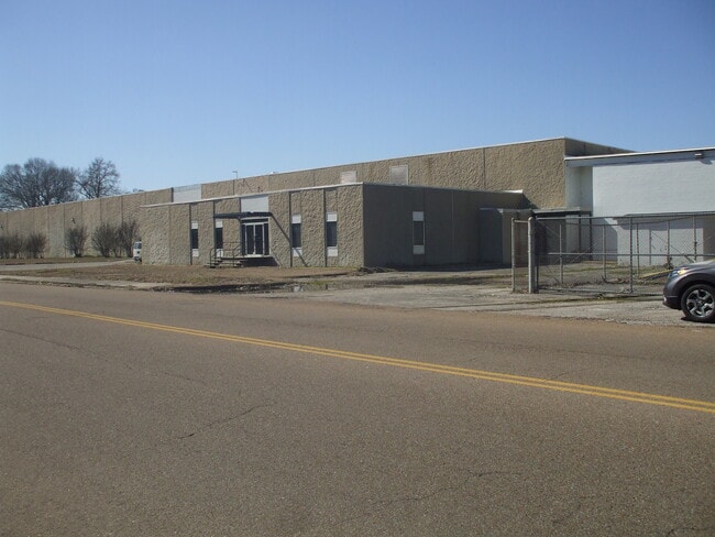 Plus de détails pour 105 S Missouri St, Jackson, TN - Industriel à louer