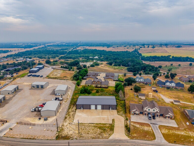 117 Bennett Hills Dr, Weatherford, TX à louer - Photo du bâtiment - Image 1 de 6