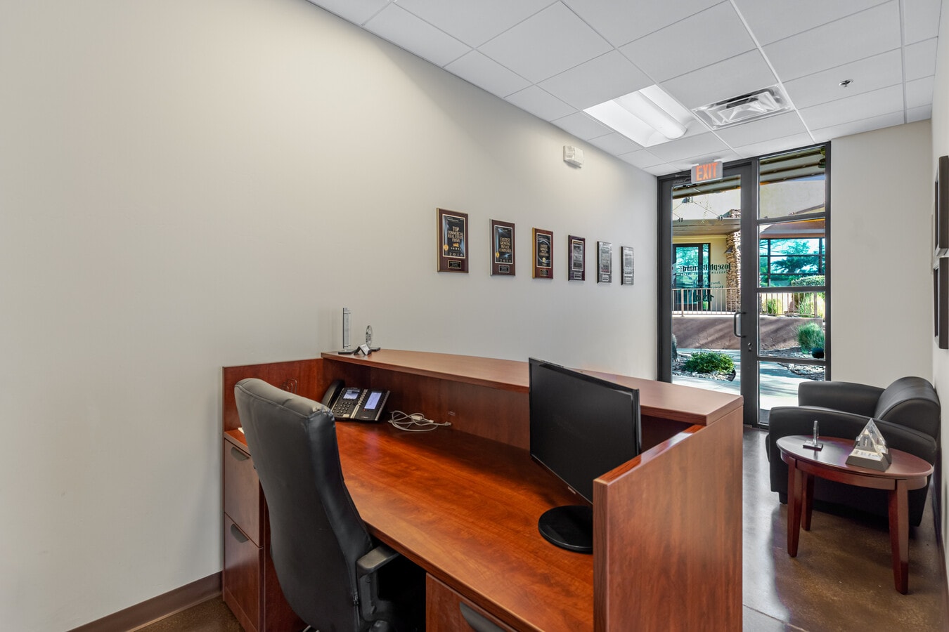 9927 E Bell Rd, Scottsdale, AZ 85260 - Unit 130 - - Interior Photo - Image 2 of 11