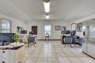 4515 Smith Rd, Von Ormy, TX for lease Interior Photo- Image 2 of 21