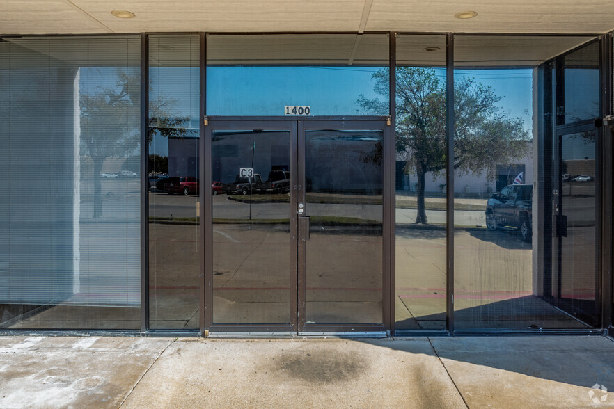 1400 Summit Ave, Plano, TX for lease - Building Photo - Image 3 of 24