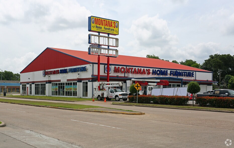 10101 Hammerly Blvd, Houston, TX à vendre - Photo principale - Image 1 de 15