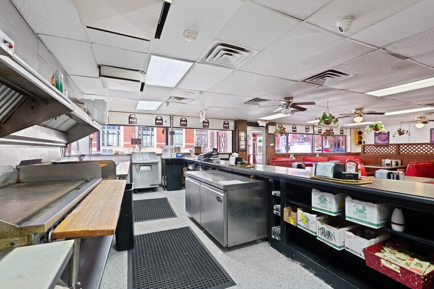 191 E St John St, Spartanburg, SC for lease - Interior Photo - Image 3 of 11