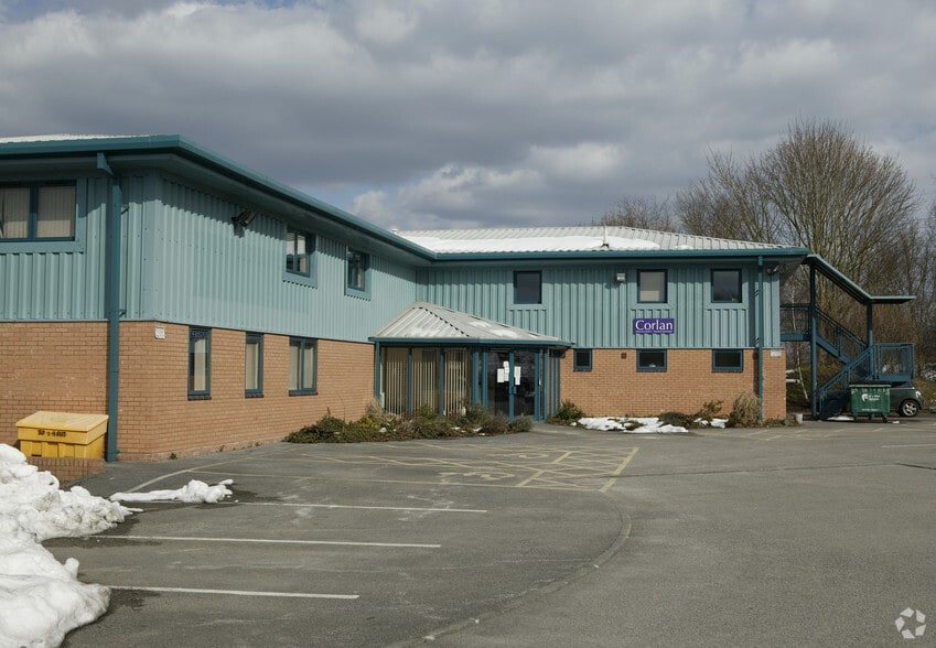 Wrexham Rd, Mold à louer - Photo du bâtiment - Image 2 de 4