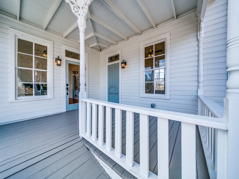 824 5a-2 High St, Comfort, TX à vendre - Photo du bâtiment - Image 3 de 26