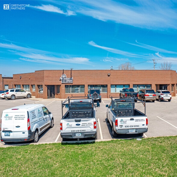 305-317 Oswalt Ave, Batavia, IL for lease - Building Photo - Image 3 of 5