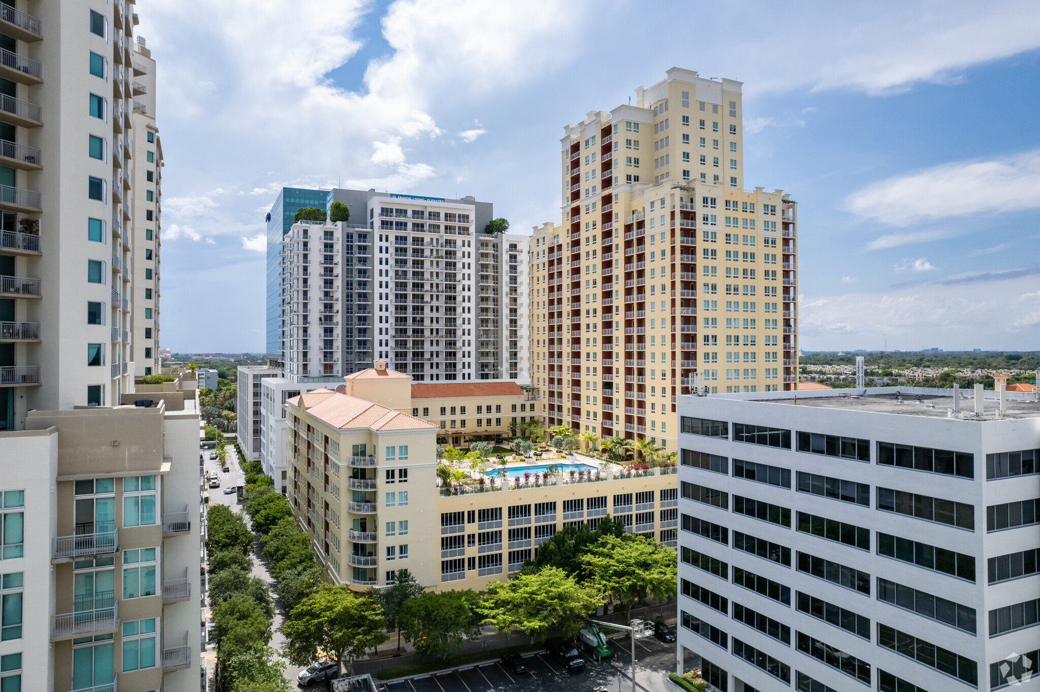 9059 SW 73rd Ct, Miami, FL à vendre Photo principale- Image 1 de 30