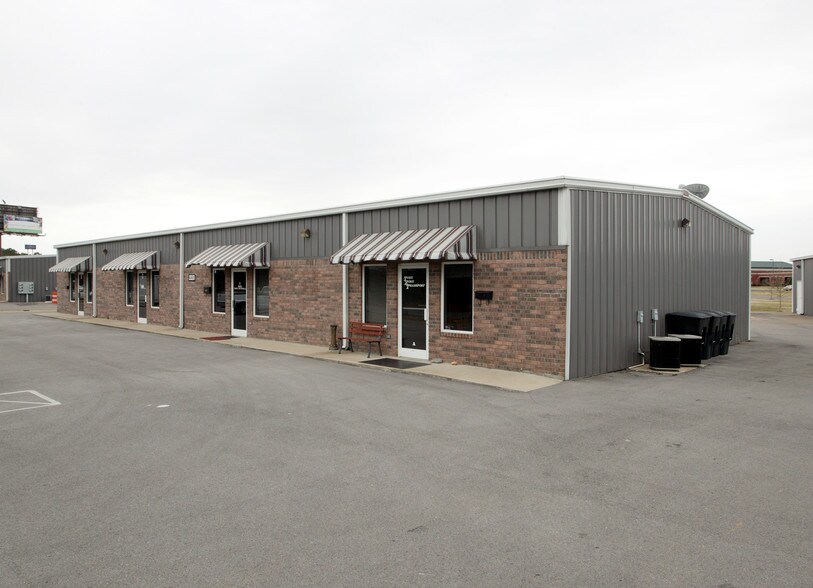 2230 Southgate Blvd, Murfreesboro, TN à louer - Photo du bâtiment - Image 3 de 4