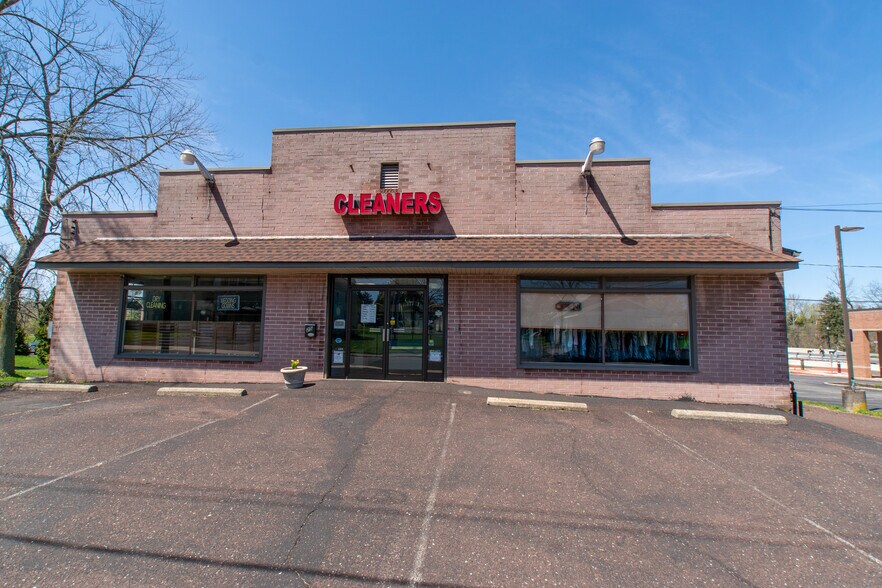 25 W Park Ave, Sellersville, PA for sale - Primary Photo - Image 1 of 1