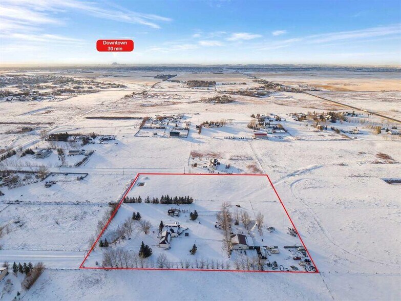 283058 Township Road 245a, Conrich, AB à vendre - Aérien - Image 2 de 4