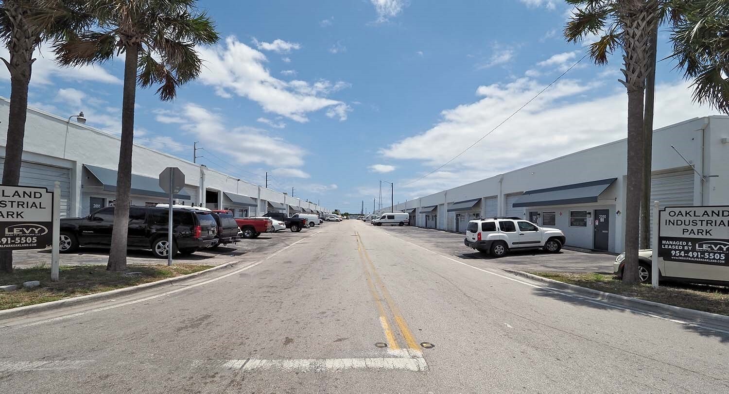 1900-2261 NW 29th St, Oakland Park, FL for lease Interior Photo- Image 1 of 1