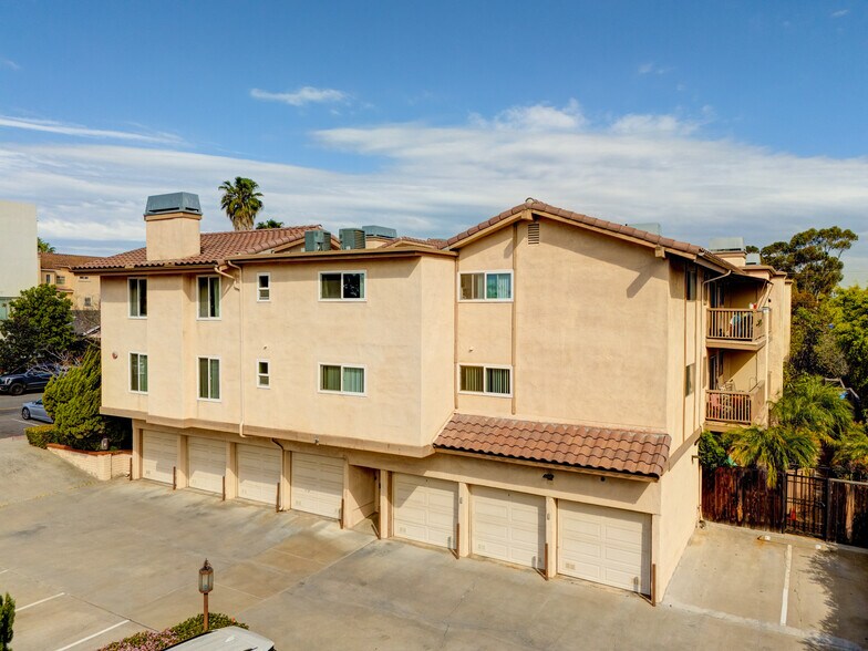 4069 Goldfinch St, San Diego, CA à vendre - Photo du bâtiment - Image 3 de 51