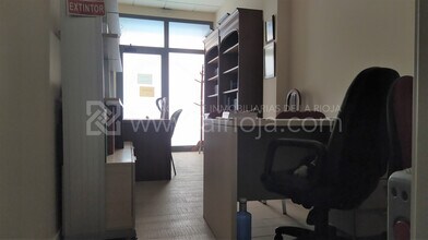 Office/Retail in Logroño, La Rioja for lease Interior Photo- Image 2 of 3