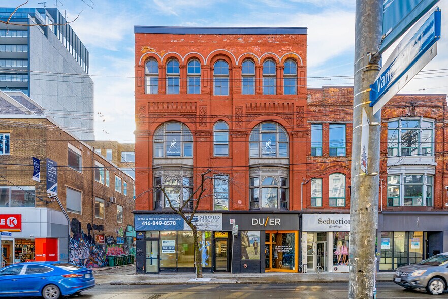 489-491 Queen St W, Toronto, ON à louer - Photo du bâtiment - Image 3 de 4
