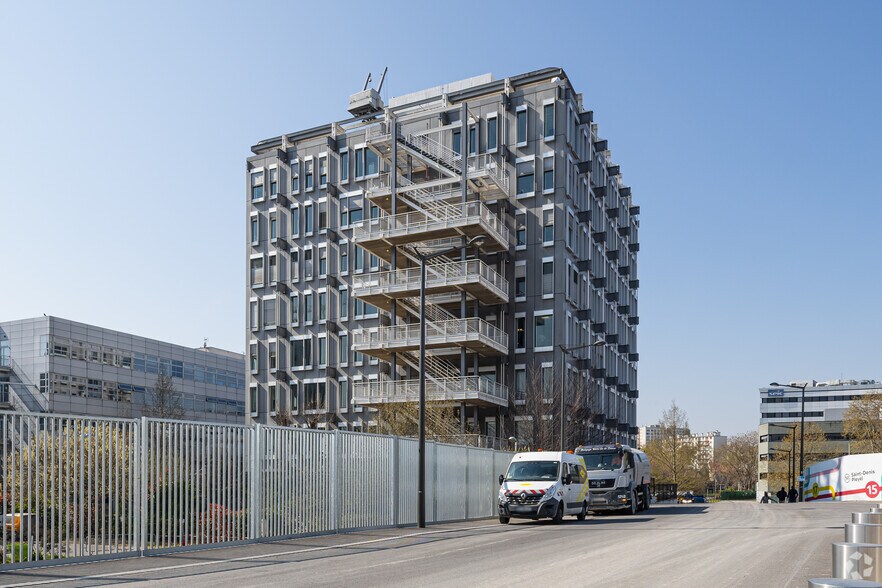 39-53 Boulevard Ornano, Saint-Denis for lease - Primary Photo - Image 1 of 3