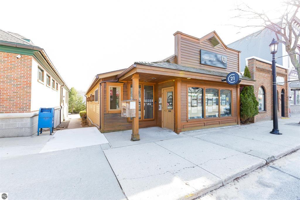408 Main St, Frankfort, MI à vendre Photo principale- Image 1 de 21