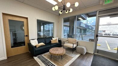 711 Vandercook Way, Longview, WA for lease Interior Photo- Image 2 of 12