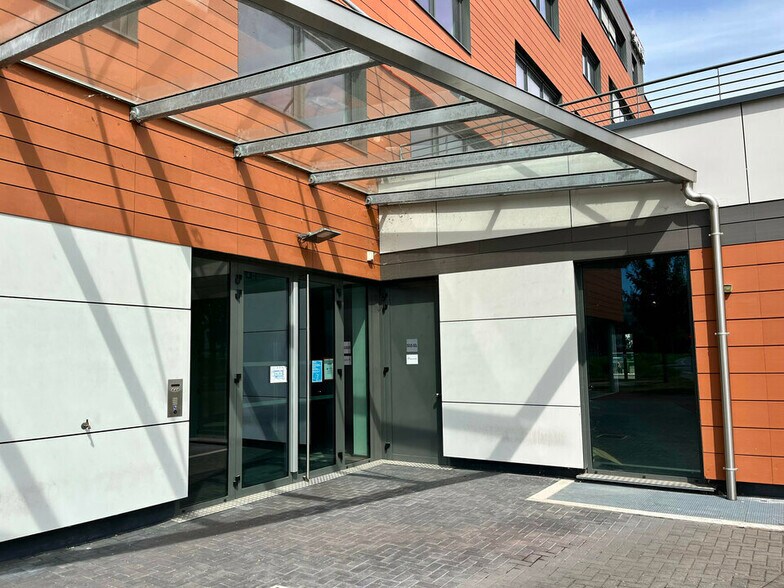 11 Rue Madeleine Rebérioux, Strasbourg for lease - Building Photo - Image 2 of 12