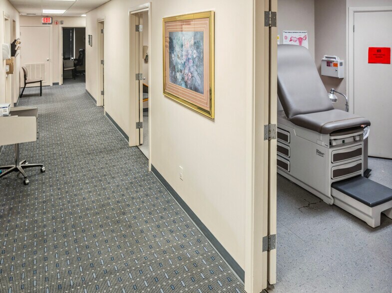 801 S Airport Dr, Weslaco, TX à vendre - Photo intérieure - Image 3 de 5