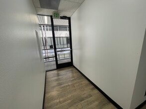901 W Civic Center Dr, Santa Ana, CA for lease Interior Photo- Image 1 of 18