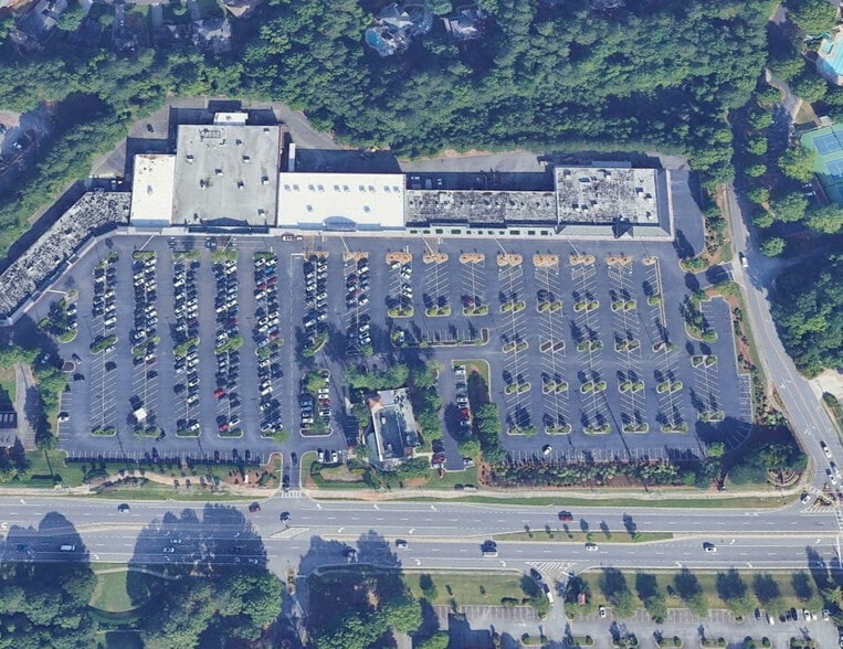 6000 Medlock Bridge Rd, Johns Creek, GA for lease - Building Photo - Image 2 of 2