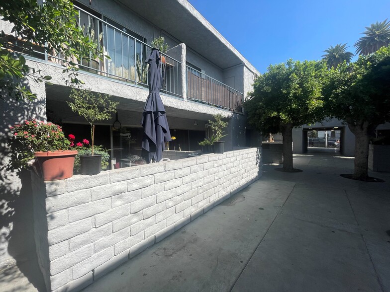 8633 Columbus Ave, North Hills, CA for sale - Building Photo - Image 3 of 7