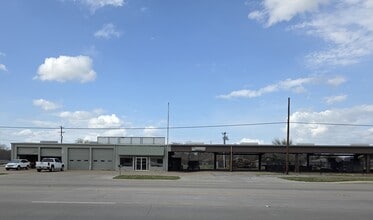 2824 W Main St, Gun Barrel City, TX for lease Building Photo- Image 1 of 1
