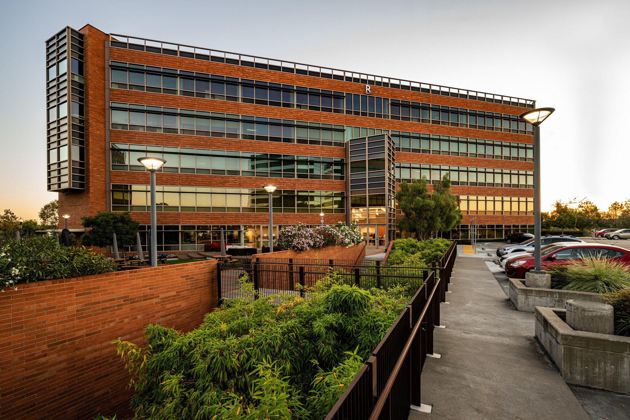 900 Concar Dr, San Mateo, CA for lease Building Photo- Image 1 of 9