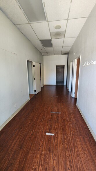 12942 Galway St, Garden Grove, CA à louer - Photo du bâtiment - Image 3 de 15