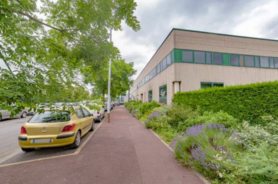 Bureau dans Gennevilliers à louer - Photo du bâtiment - Image 2 de 3