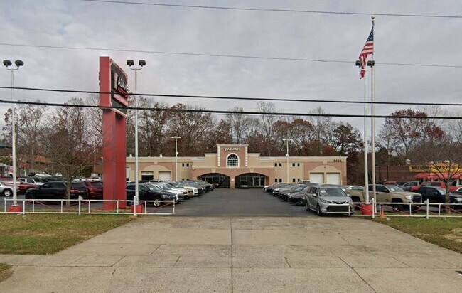 More details for 6625 E Independence Blvd, Charlotte, NC - Flex for Sale