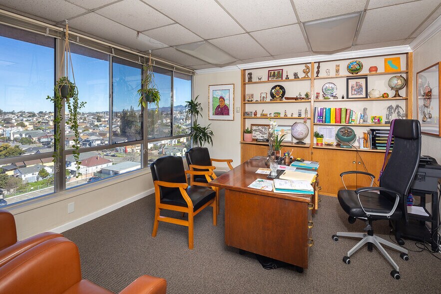 2634-2648 International Blvd, Oakland, CA à louer - Photo intérieure - Image 3 de 16