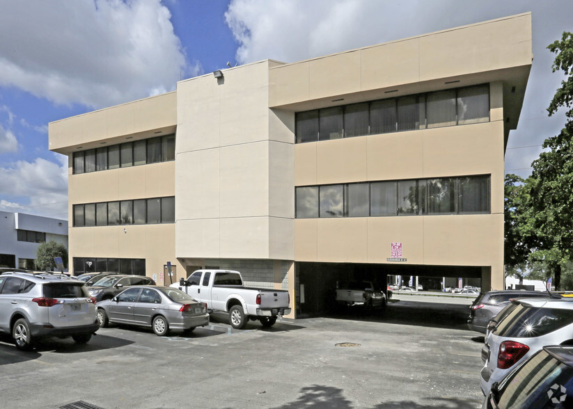 8080 W Flagler St, Miami, FL for sale - Building Photo - Image 1 of 1